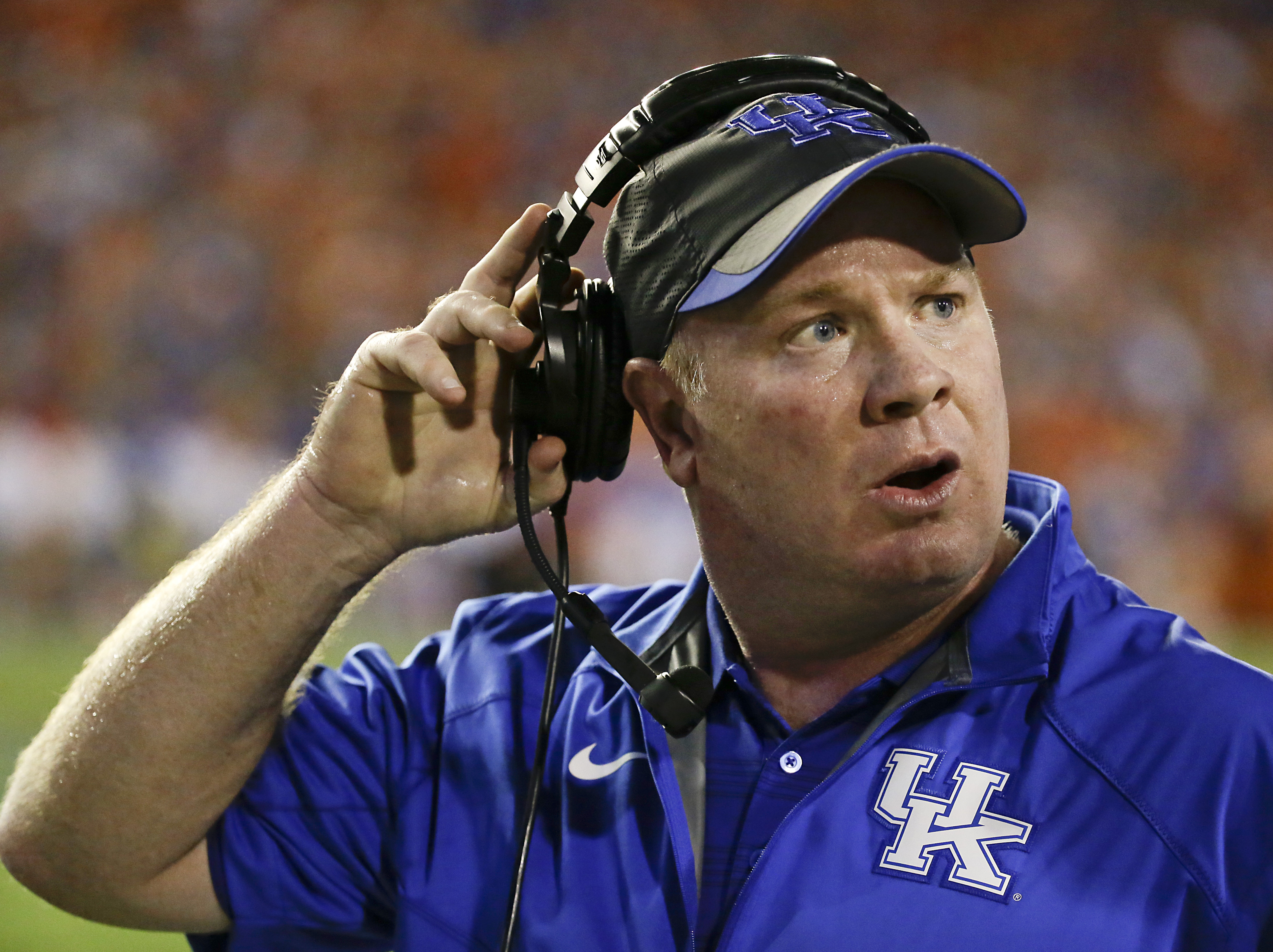 Florida holds off Kentucky 36-30 in triple OT