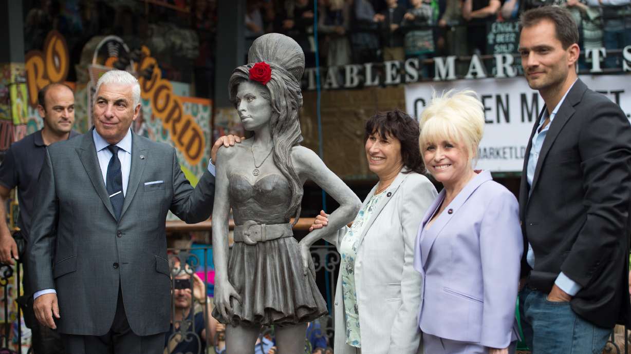 Statue of singer Amy Winehouse unveiled in London