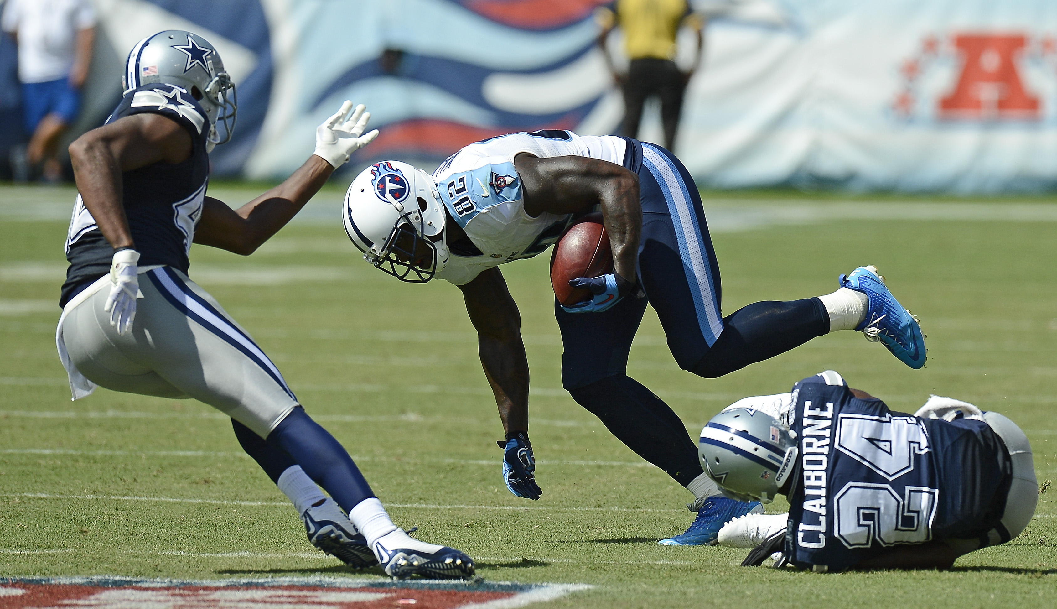 Titans start too slowly in 26-10 loss to Cowboys