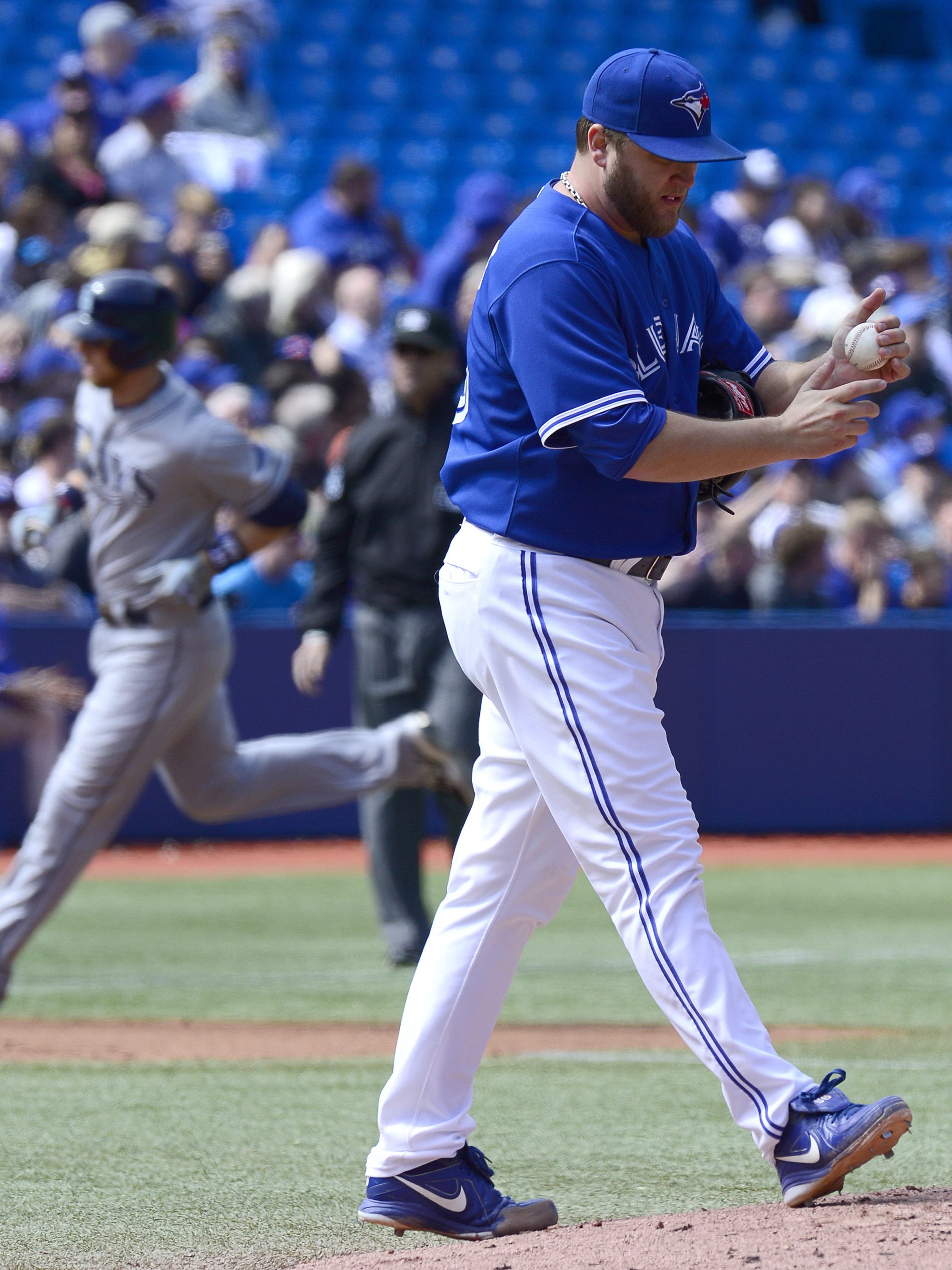 Blue Jays see playoff hopes hurt in loss to Rays