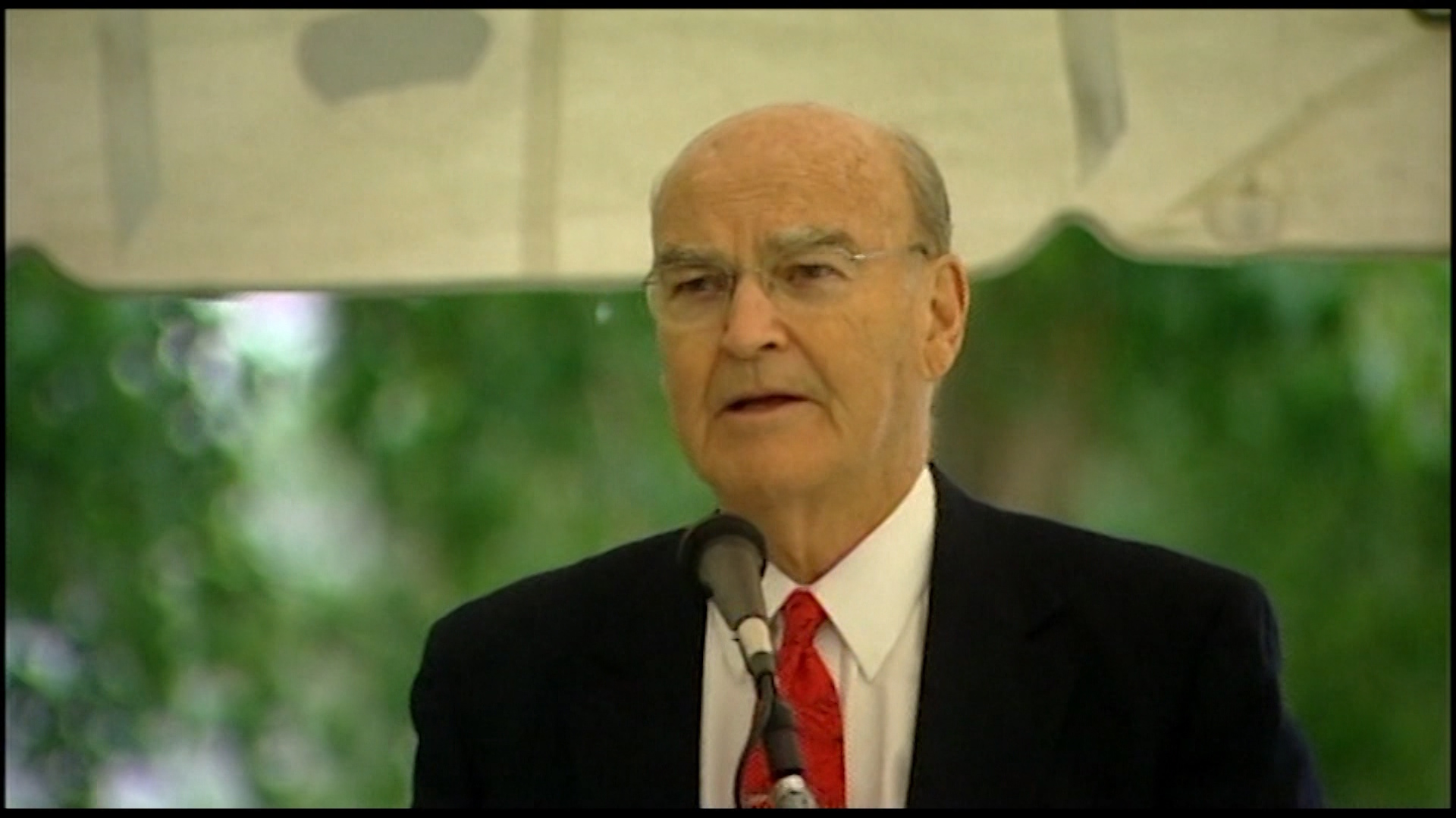 Former U. president Chase Peterson dies