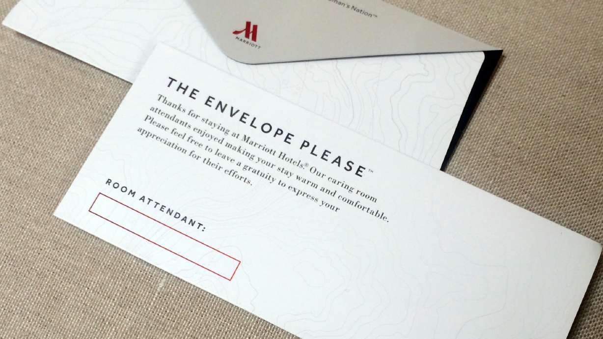 Envelopes in Marriott hotels invite tips for maids