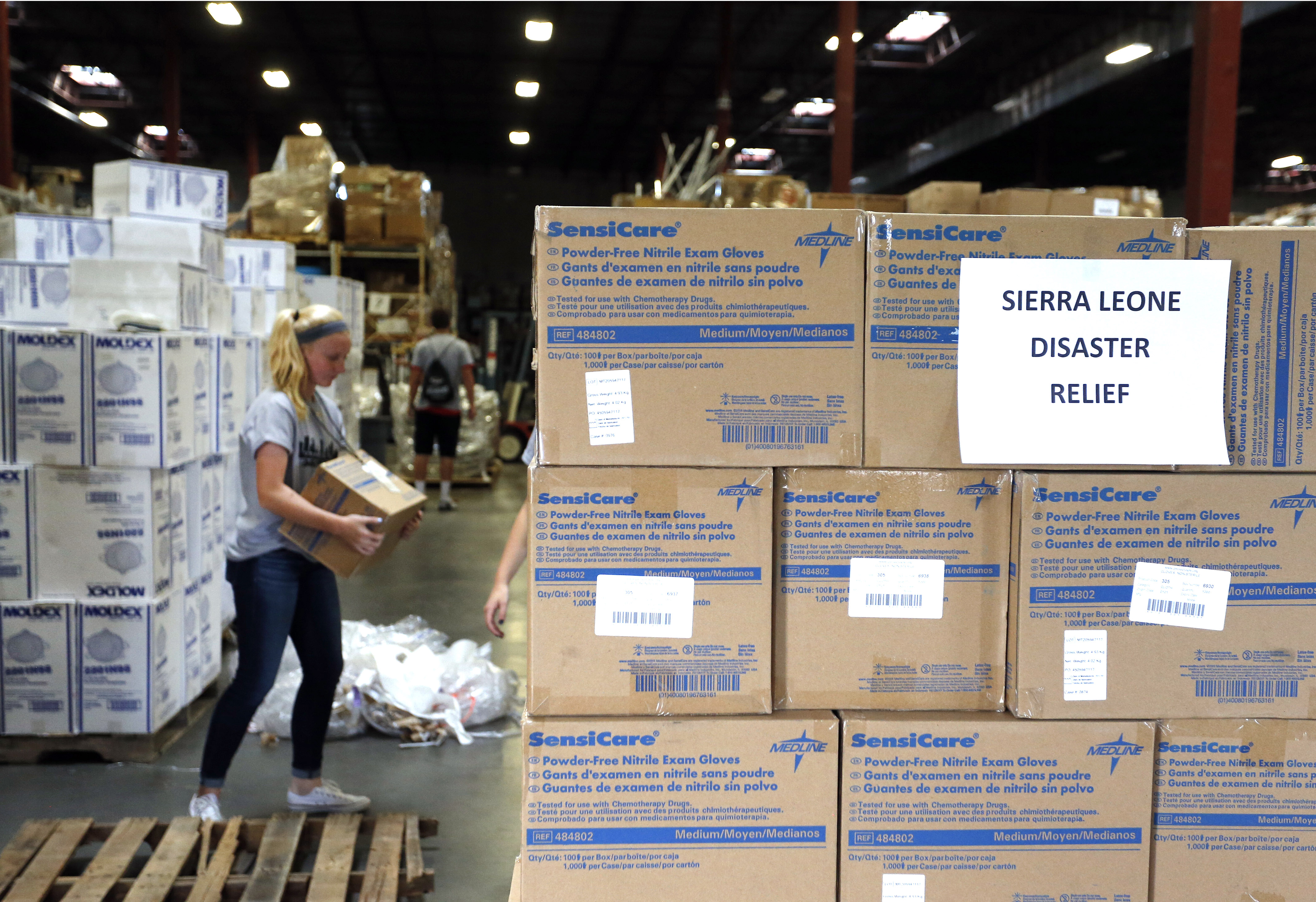 US works to step up Ebola aid, but is it enough?