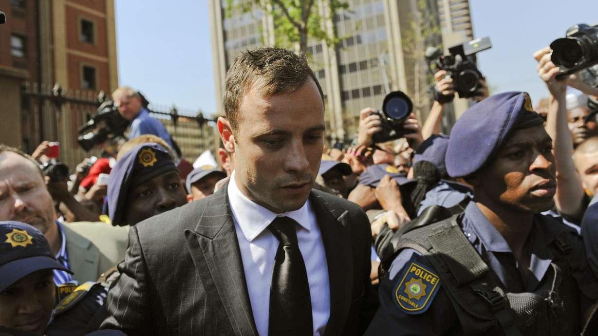 Pistorius free to compete, SA Olympic body says