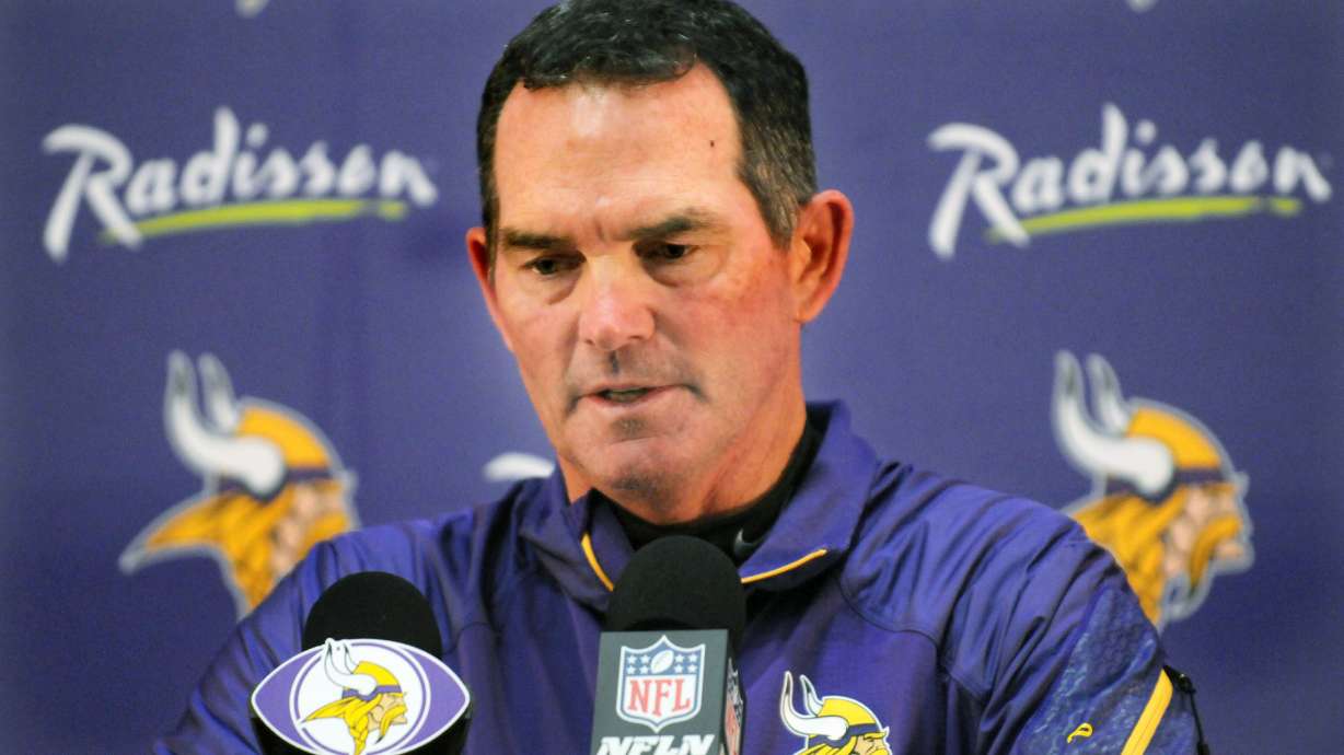 Vikings bar Peterson from all team activities