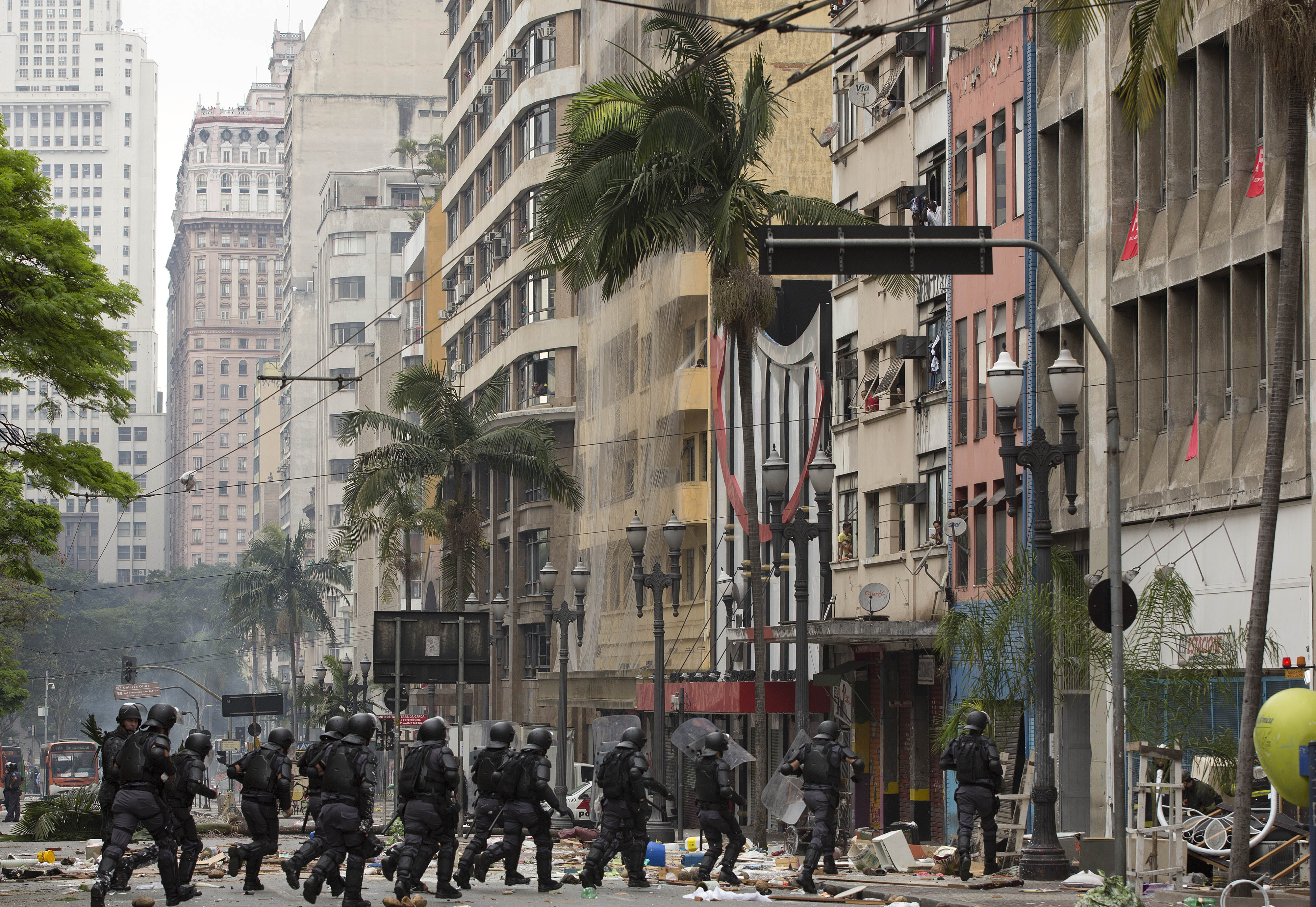 Brazil police, housing activists in violent clash