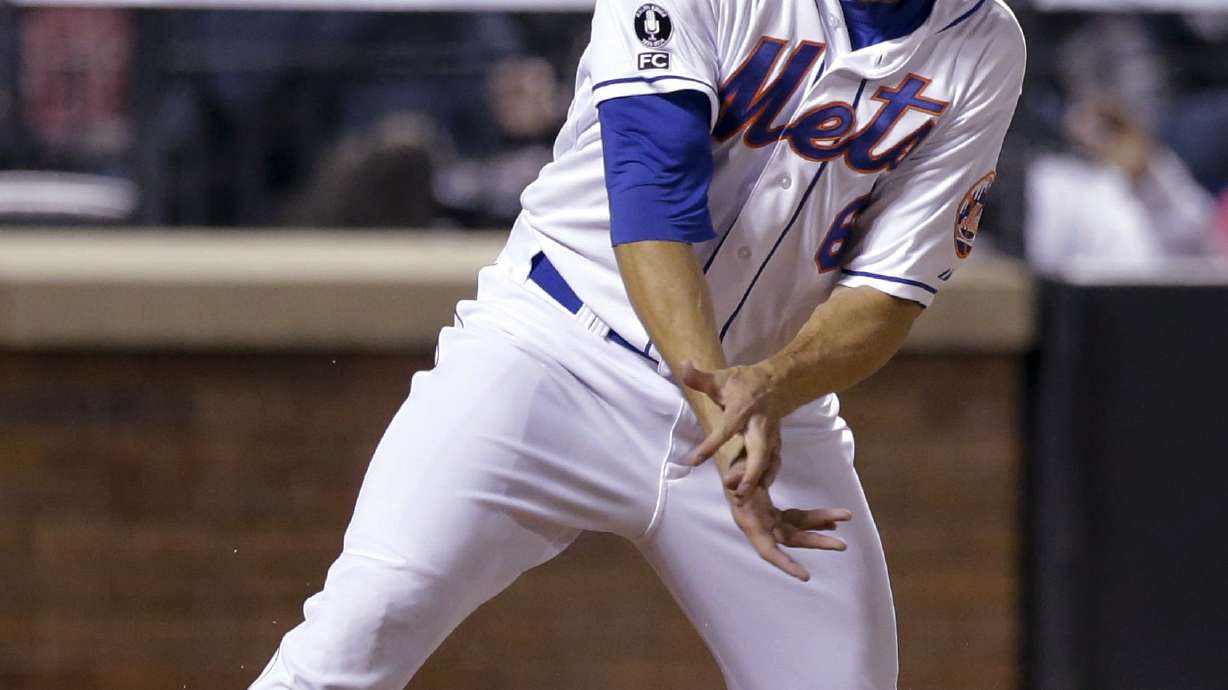 Flores homers twice in Mets 9-1 win over Marlins