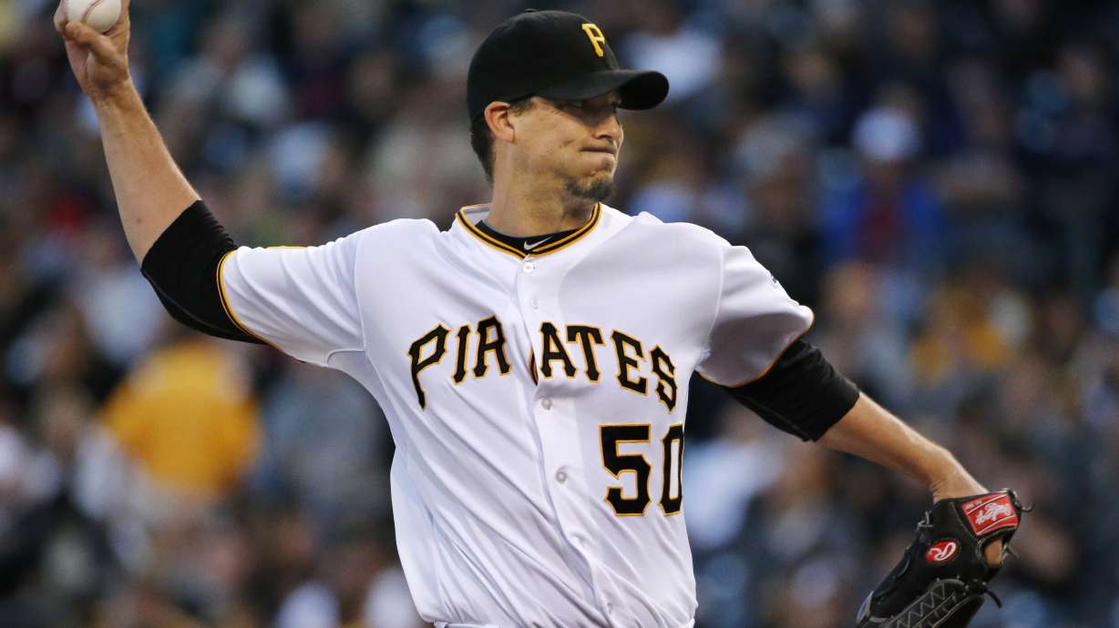 Ranaudo yields 2 homers in Red Sox loss to Pirates