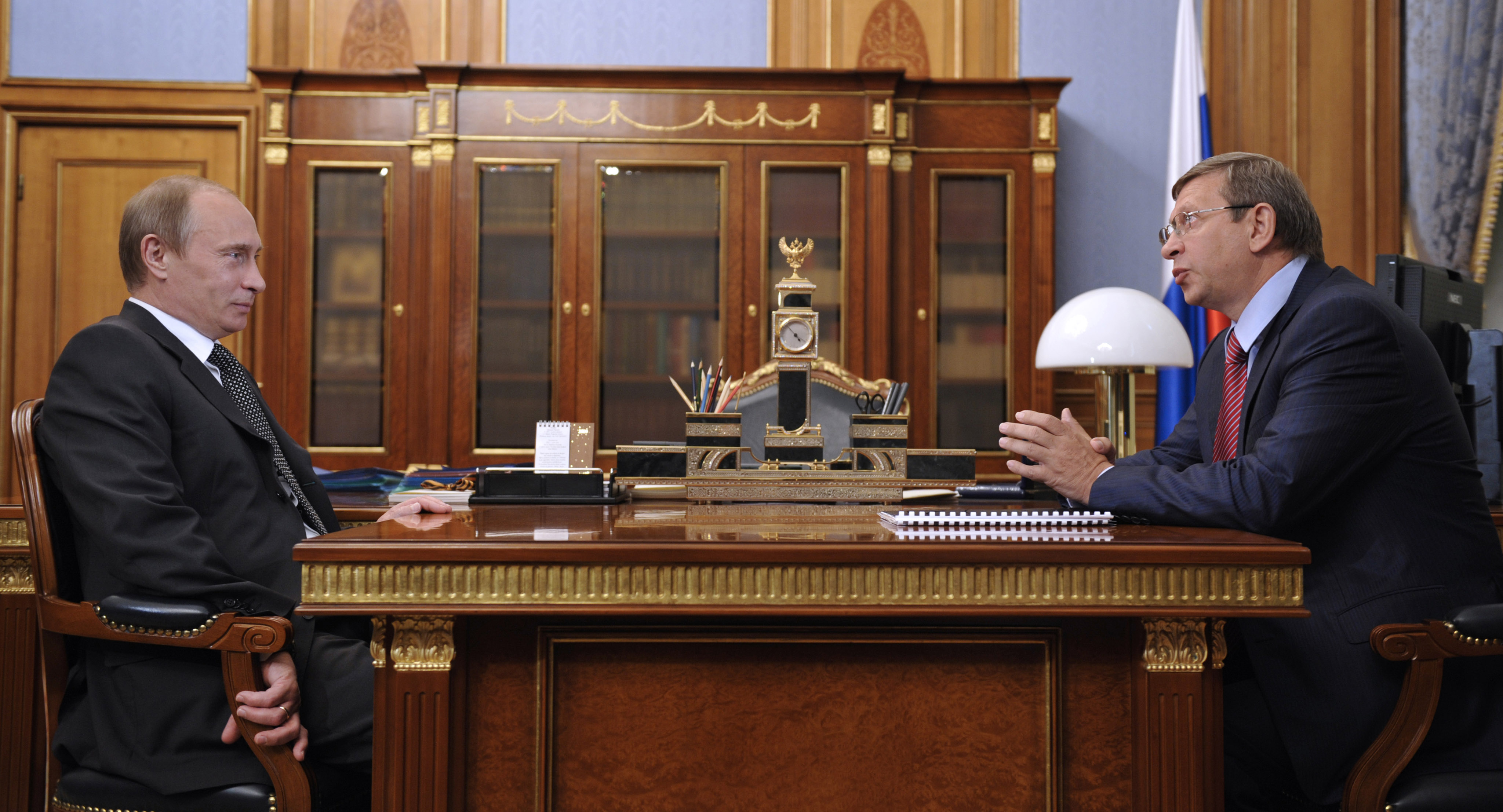 Tycoon's arrest sends shock wave through Russia