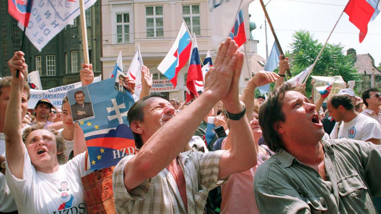 Britain might learn from split of Czechoslovakia
