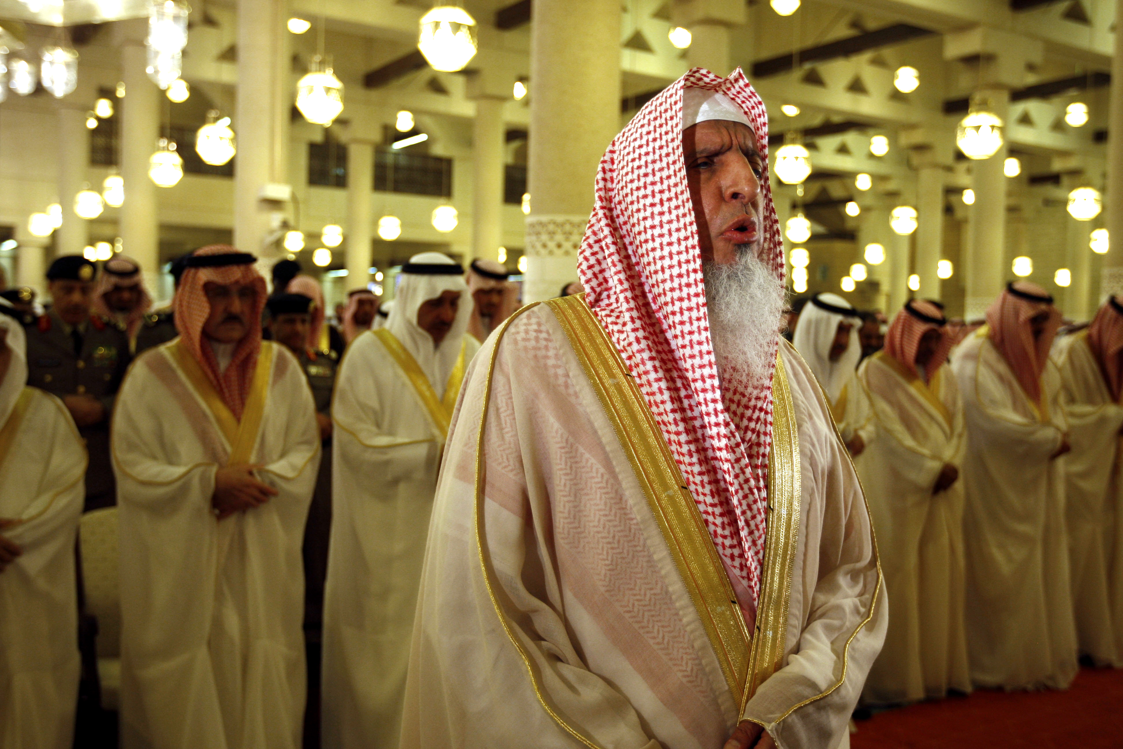 Top Saudi clerics issue edict against terrorism