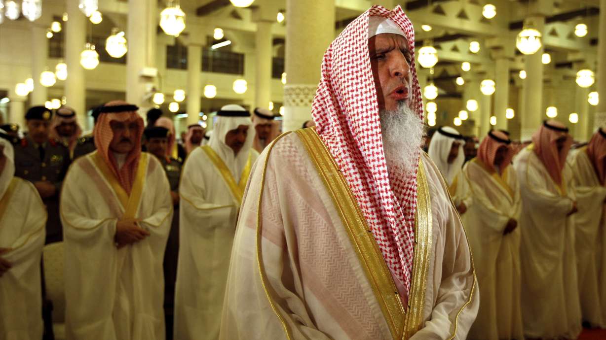 Top Saudi clerics issue edict against terrorism