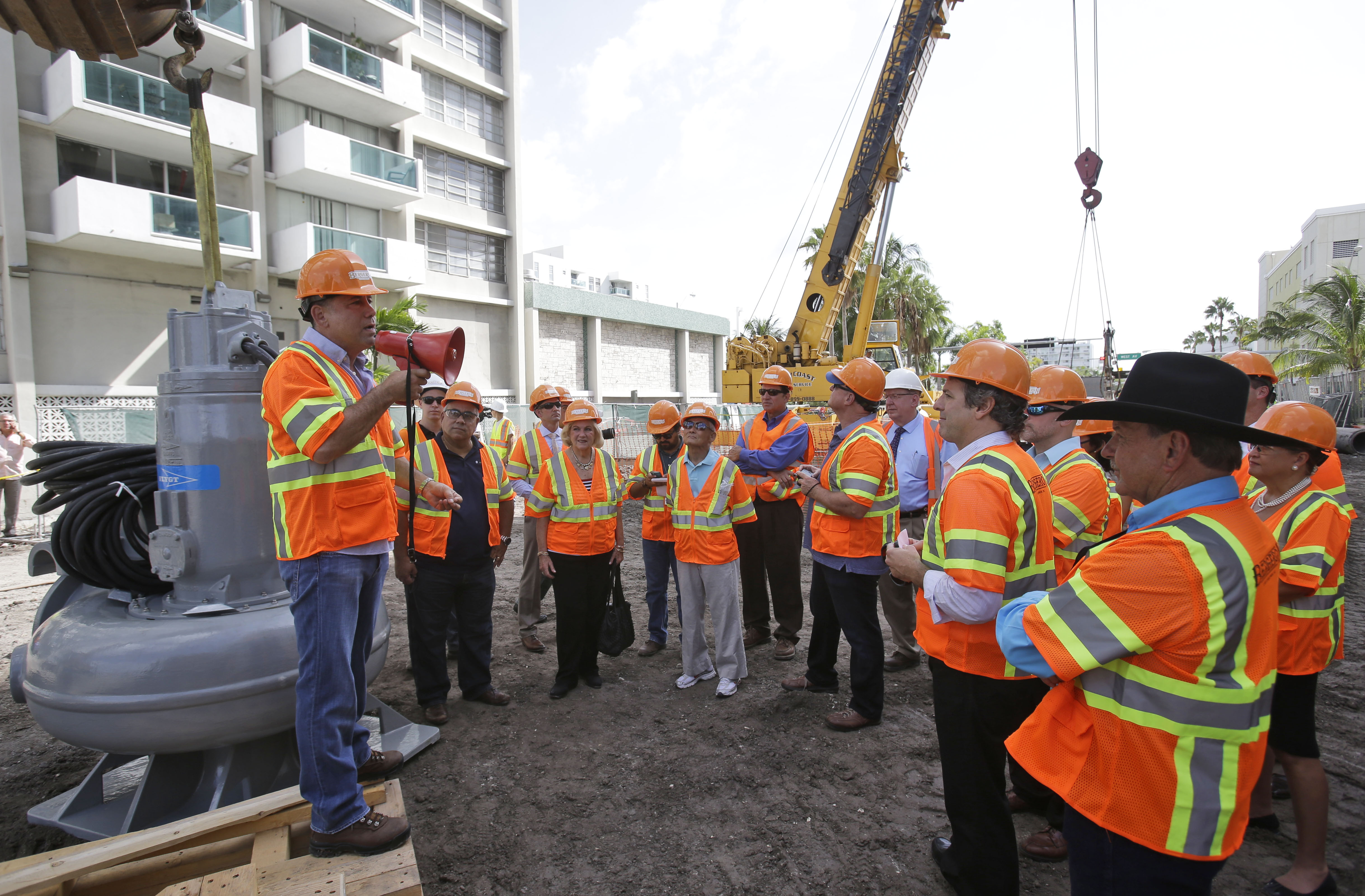 Miami Beach prepares for extreme high tides