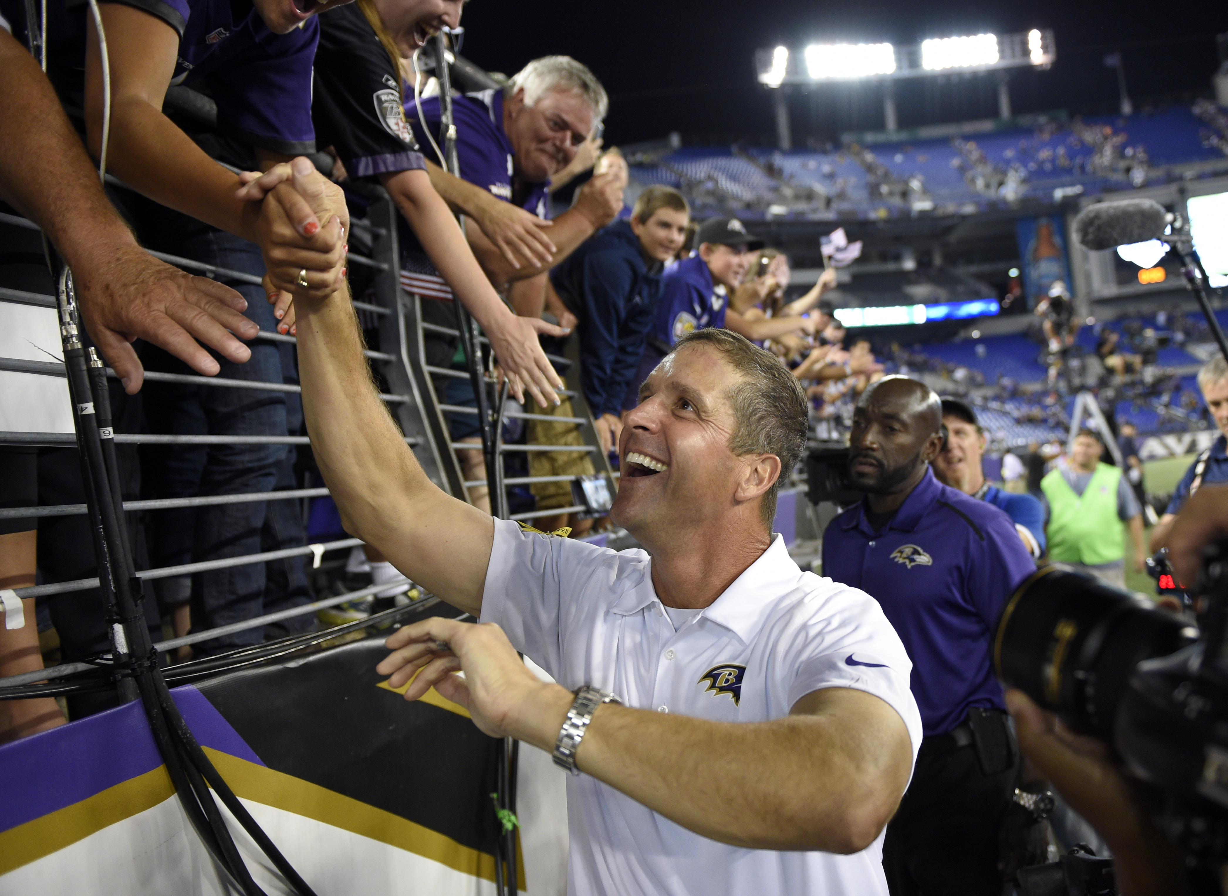 Ravens' Flacco misses practice, should play Sunday