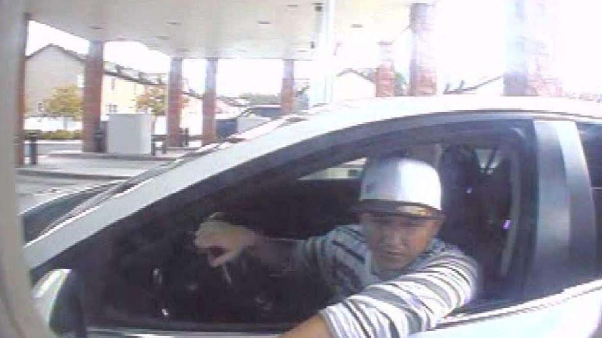 Man cashes $4.5K of stolen checks in 2 hours, police say