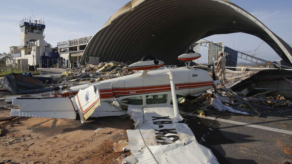 Mexico boosts Los Cabos security after looting