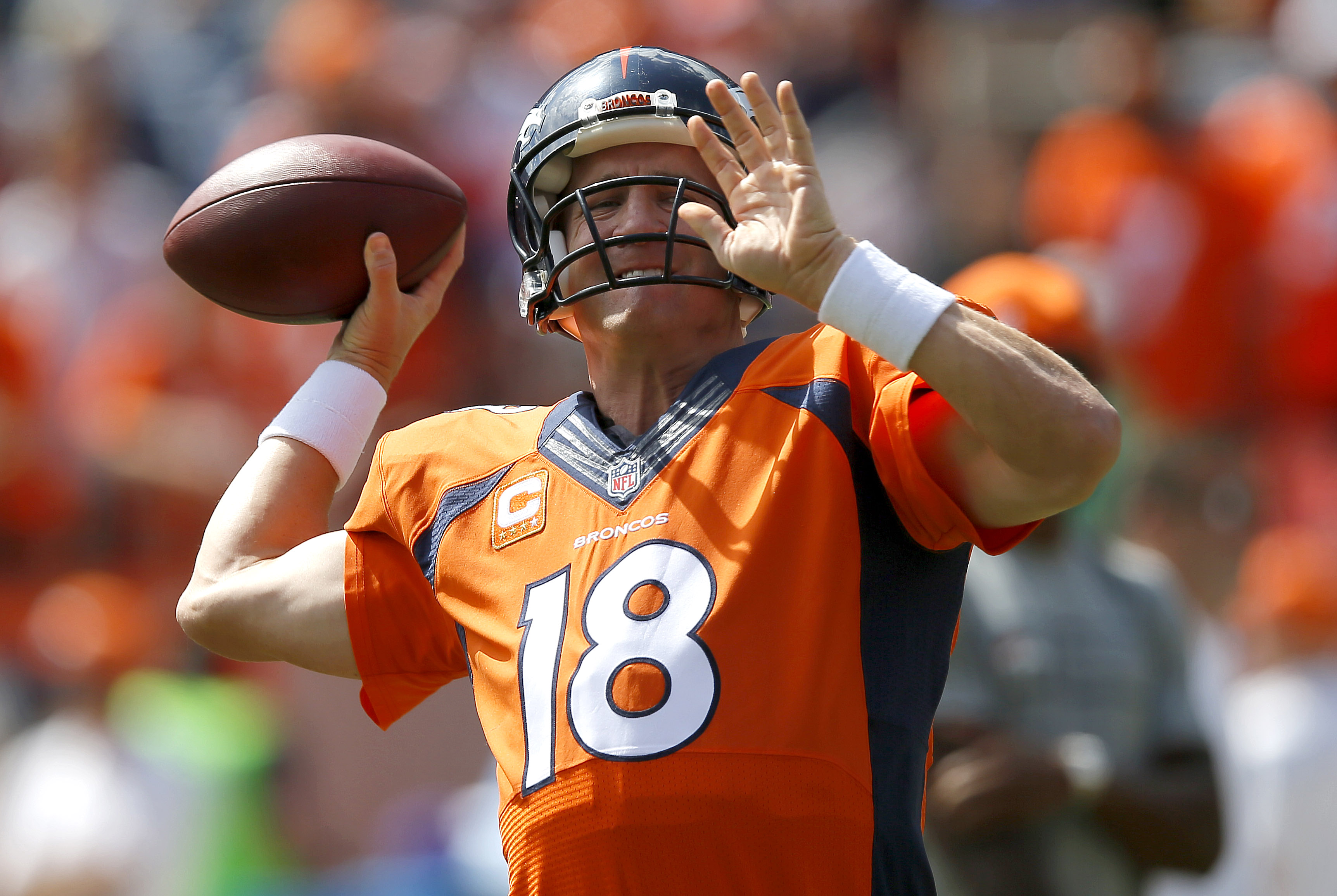 Manning 3 short of joining Favre in 500-TD club