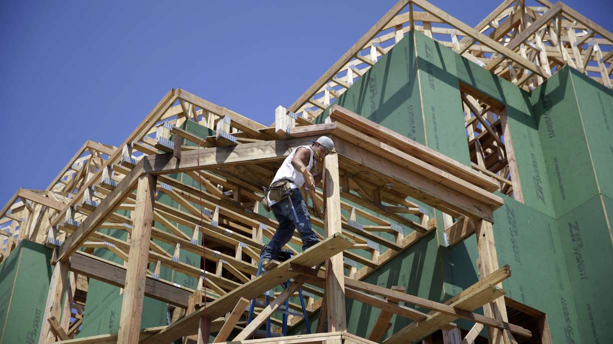 Volatile apartment sector reduces US home building