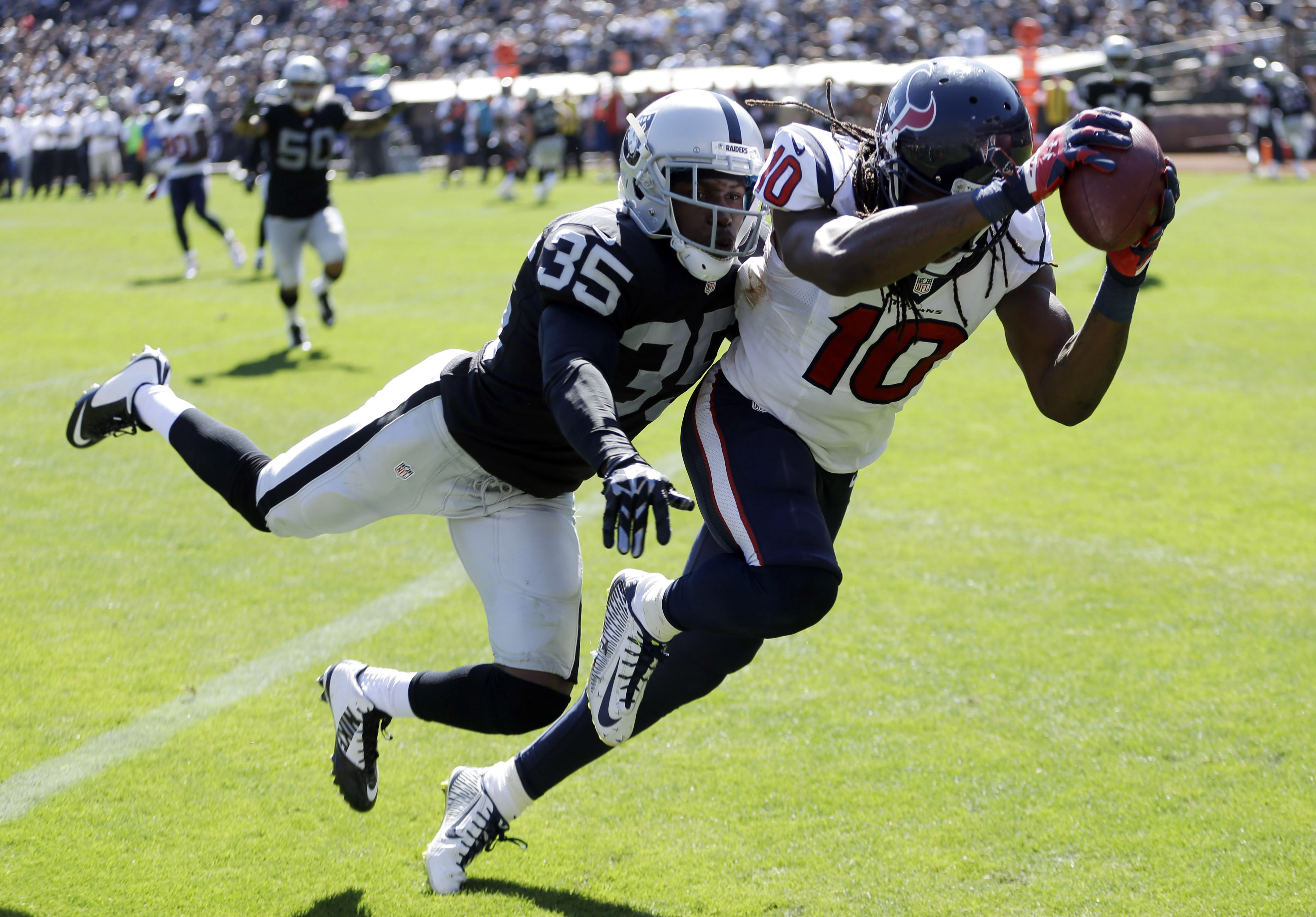 Texans and Giants in familiar territory early