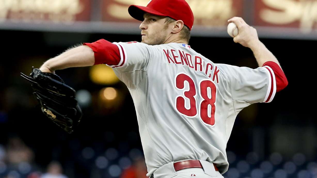 Erlin, Padres bullpen stifle Phillies 7-3