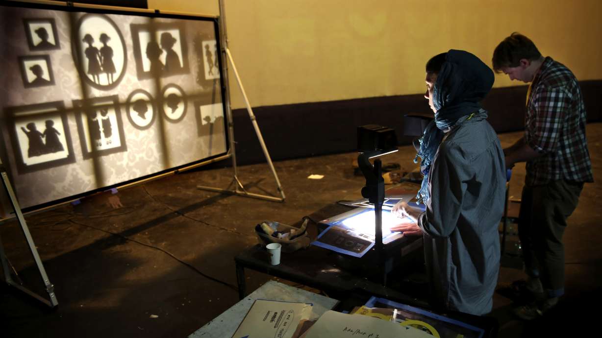 American performers get standing ovation in Iran