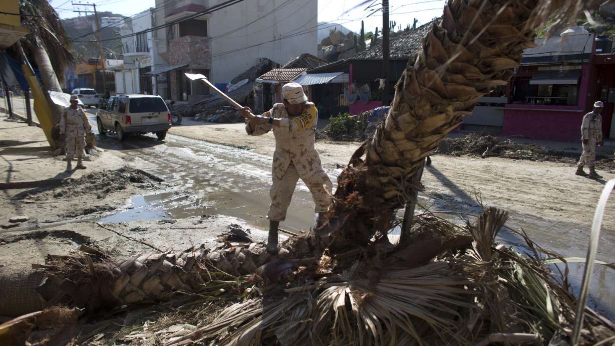 Mexico struggles to return order to Los Cabos