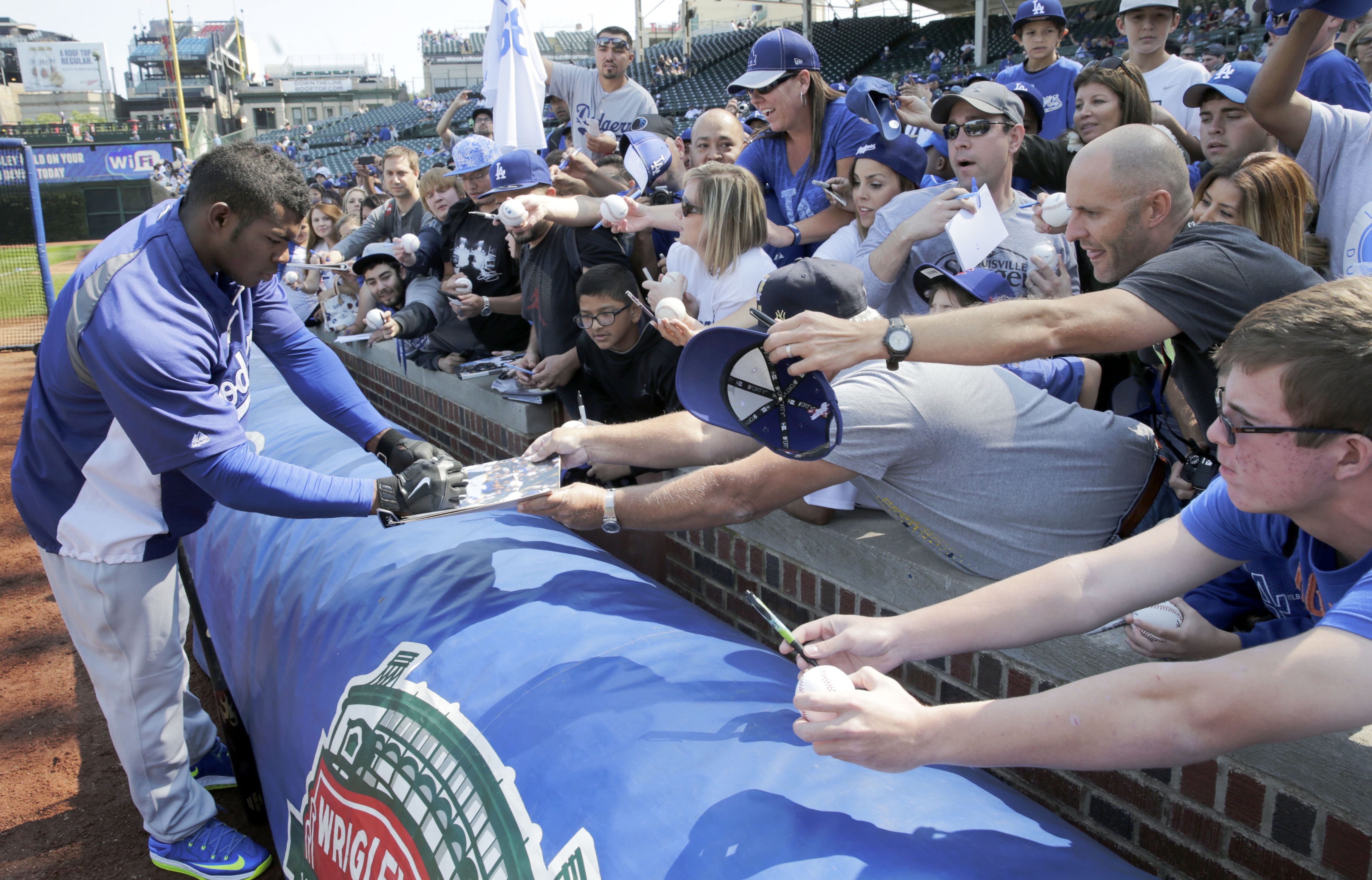 Cubs lose 14-5 to Kershaw, Dodgers