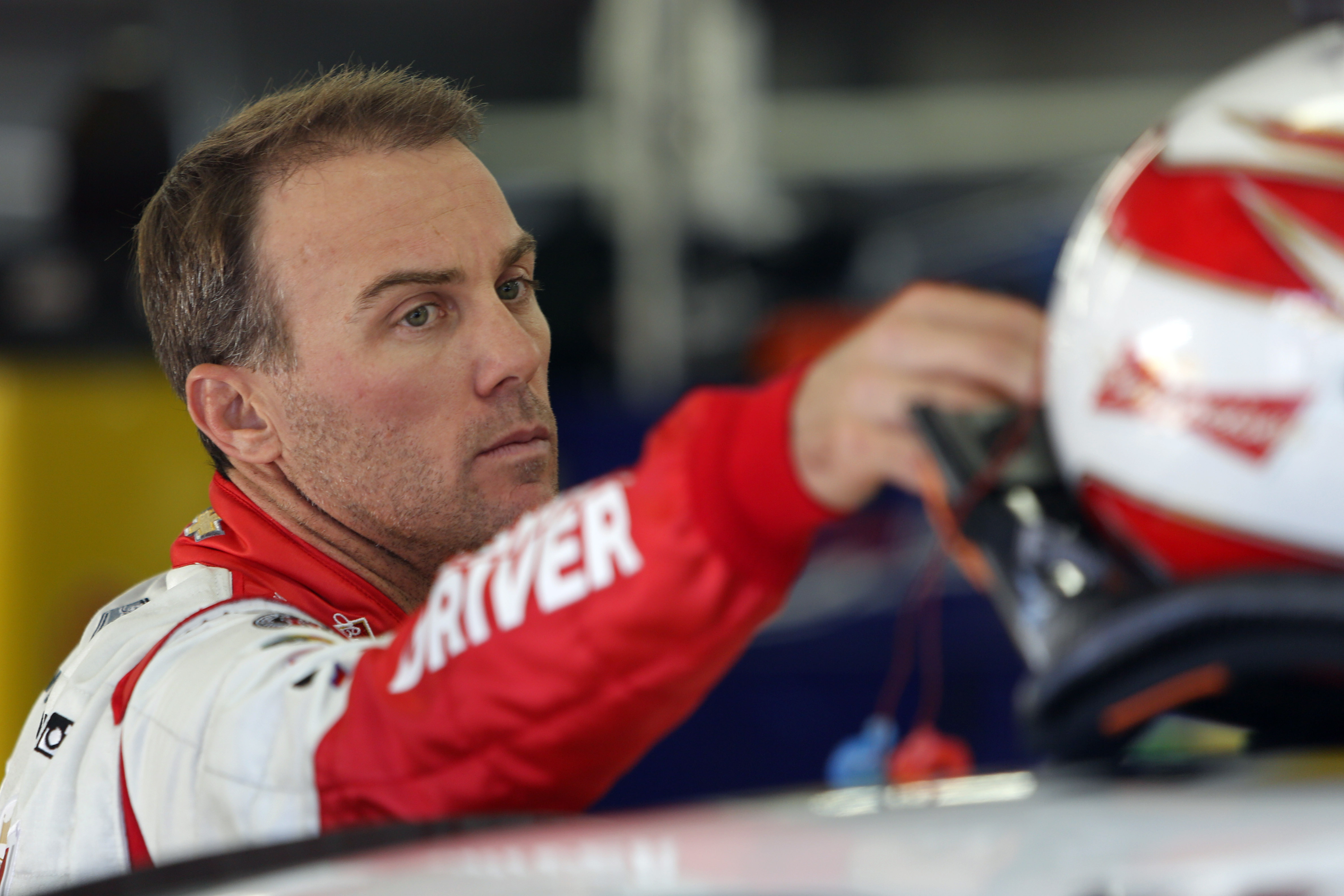 Harvick dismisses wins as key to Cup title