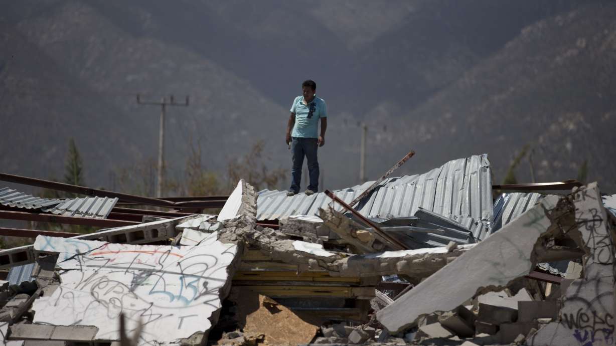 Rain falls on Baja's tip as storm passes to south