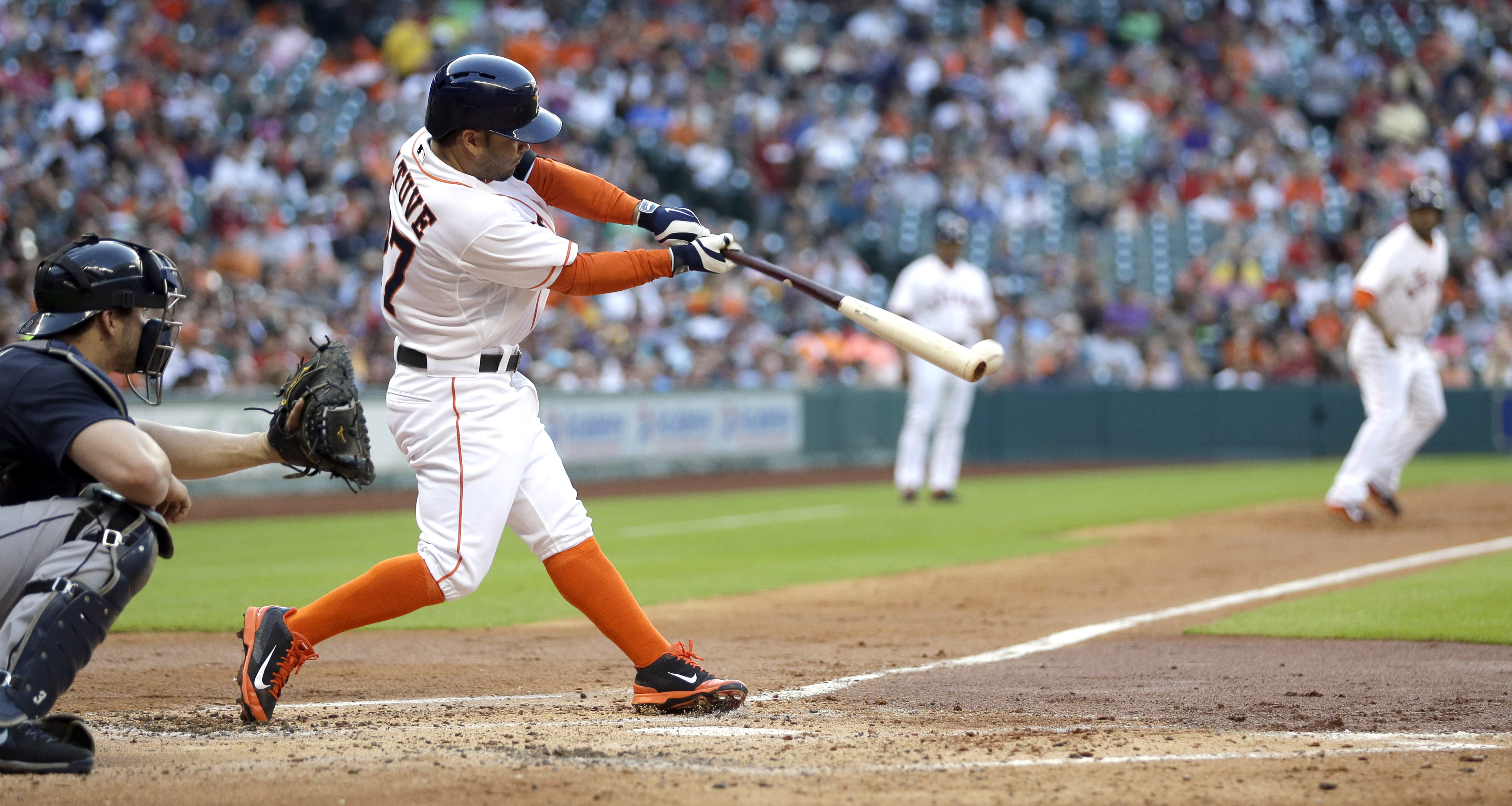 Keuchel, Astros rout Mariners, end 4-game skid