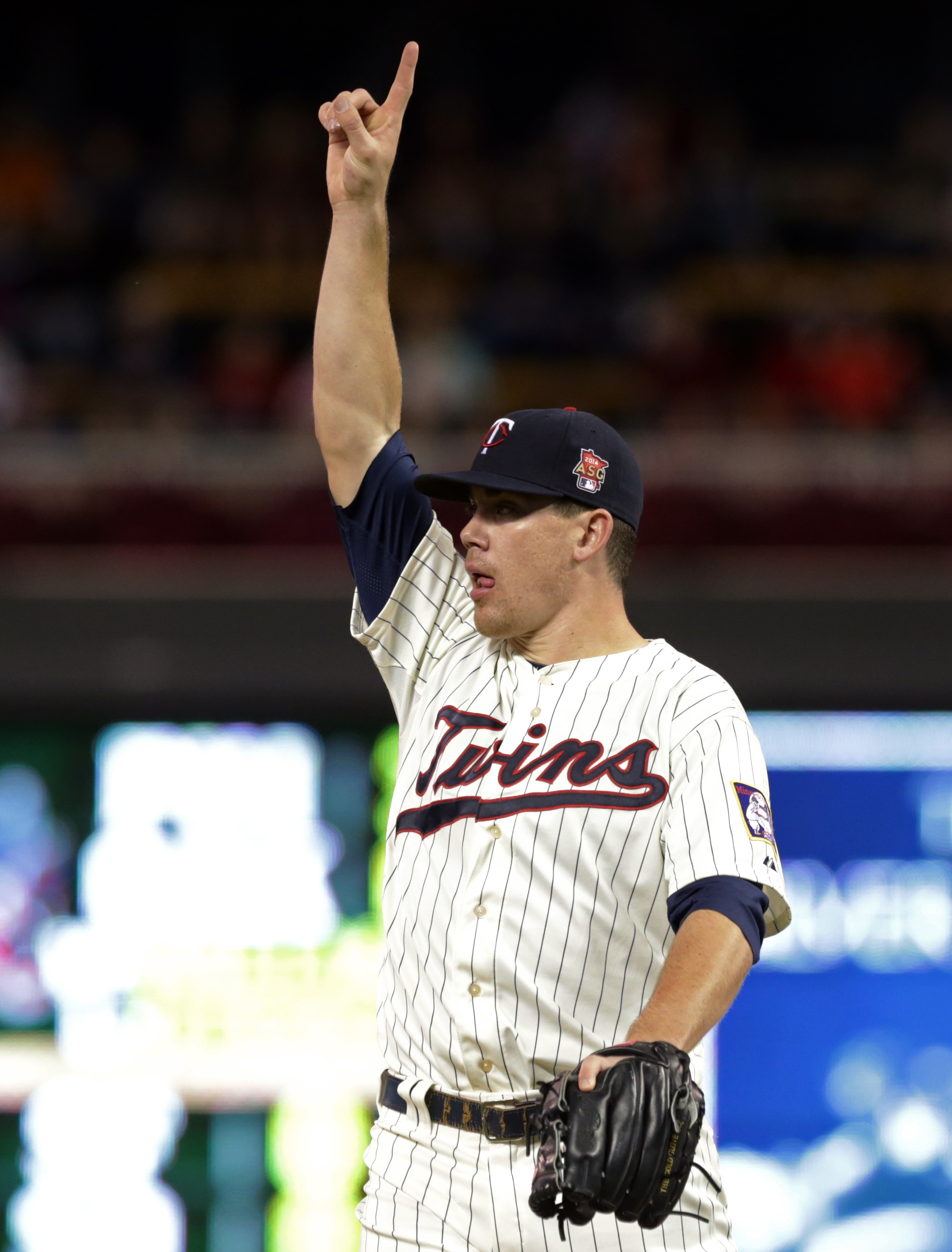 Twins lose 7-3 to contending Indians