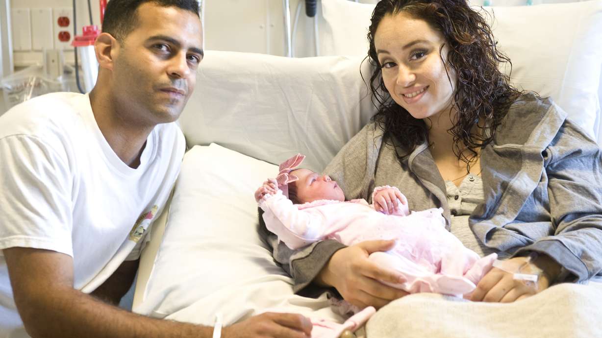 Woman gives birth on California freeway shoulder