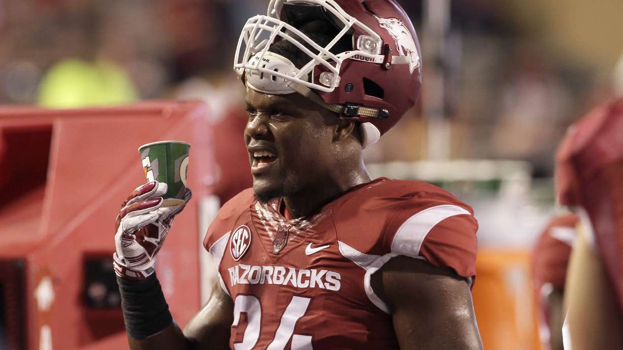 Defense sparks Arkansas' latest blowout win