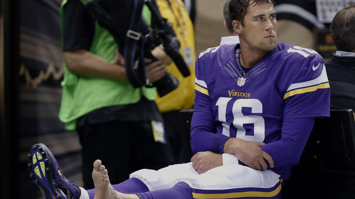 Vikings lose Cassel and game in New Orleans 20-9