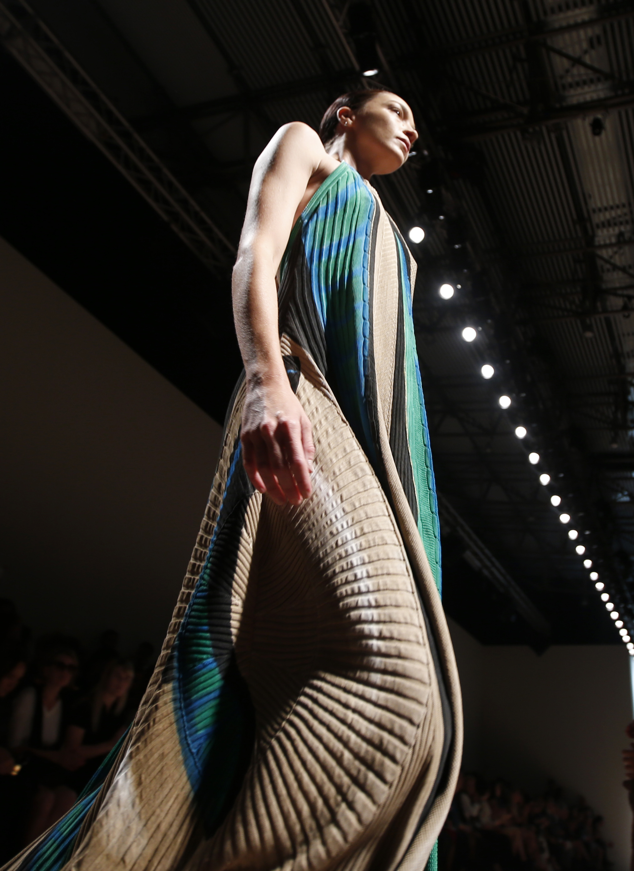 Fashion-fearless Klum takes on Milan