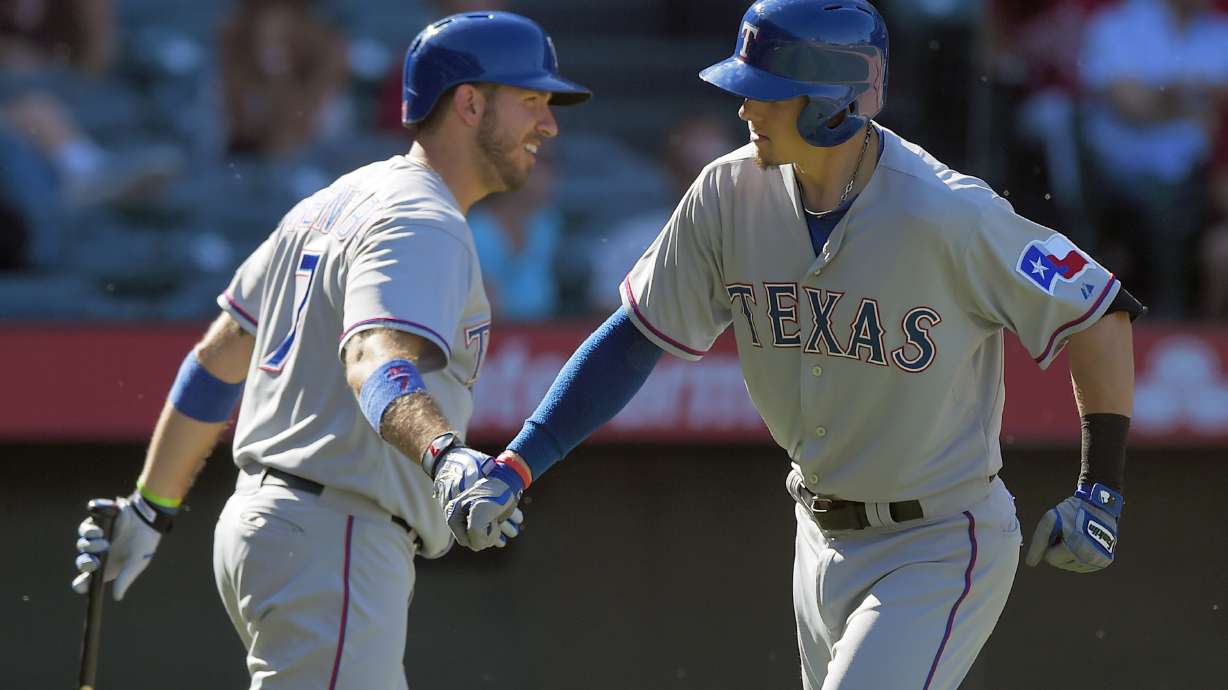 Rua's HR lifts streaking Rangers past Angels 2-1