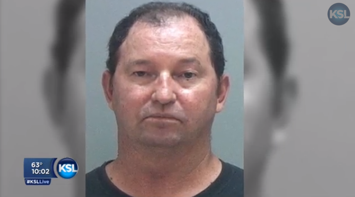 Hombre es arrestado por seducir niña en FB para tener sexo, ¿cómo proteger a los niños?