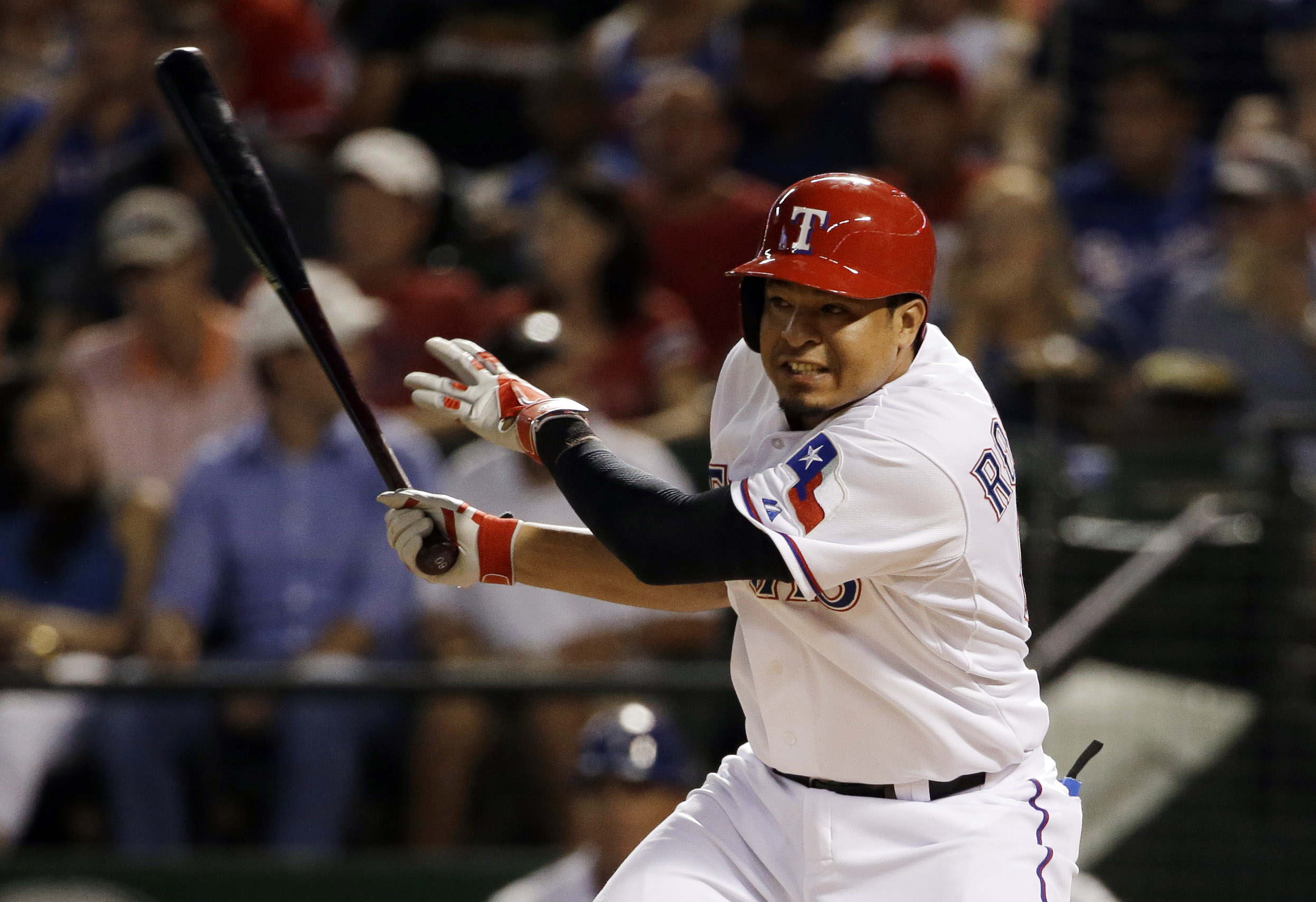 Rangers get 9th win in 10 games, 4-3 over Astros