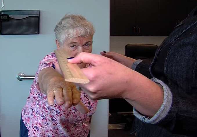 Screenings may prevent elderly falls, experts say