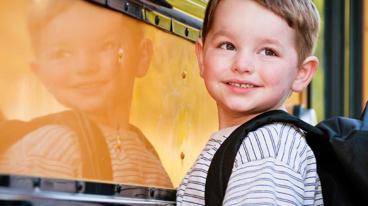 Watch D.O.G.S. refuerza la seguridad y contribuye con la educación en escuelas de Utah