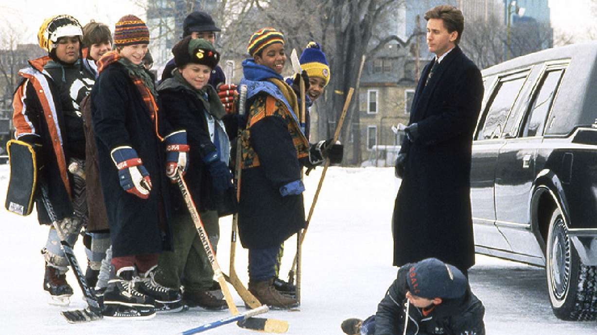 ‘Mighty Ducks’ cast reunites for 20th anniversary