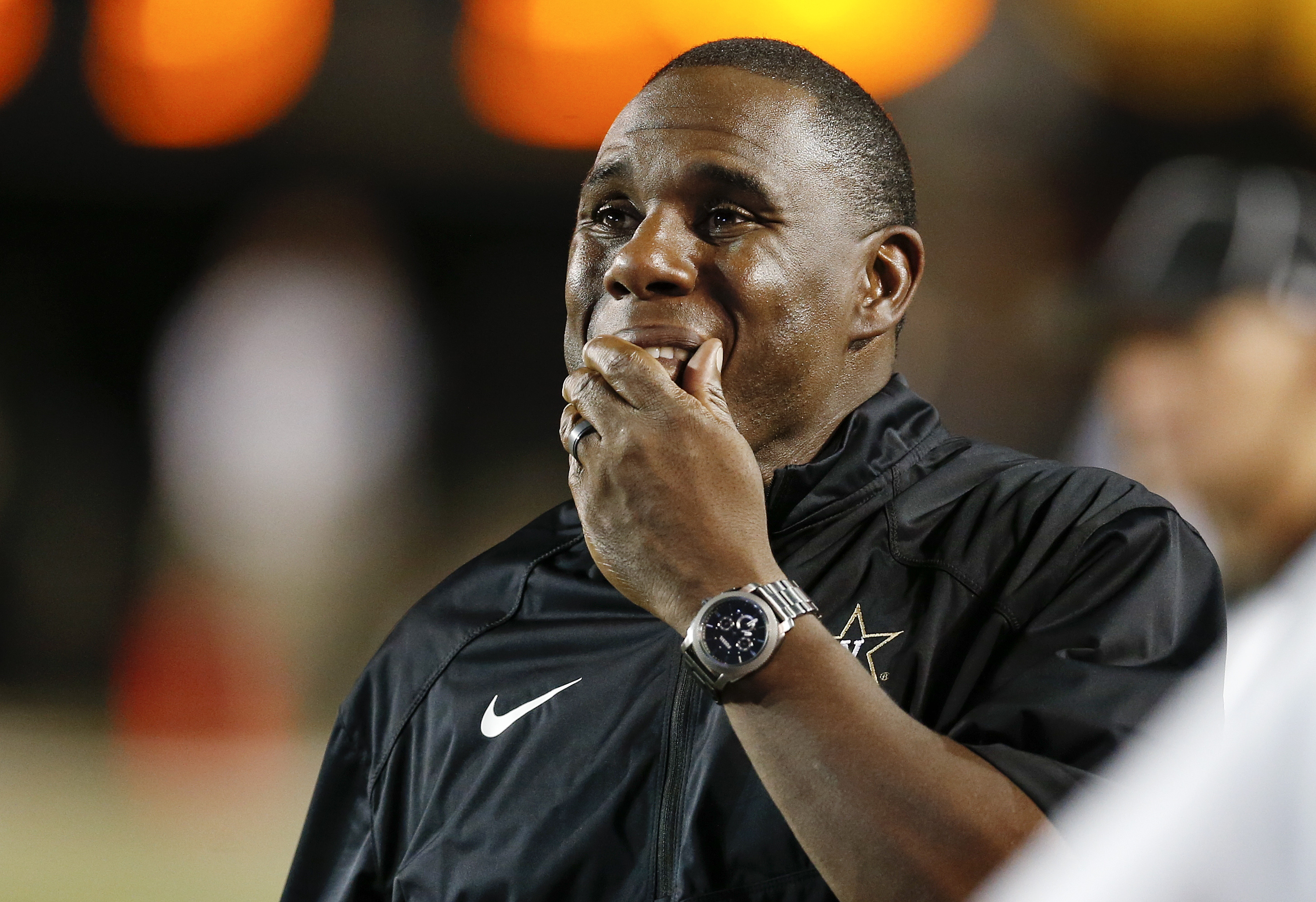 Vanderbilt quarterback recovering from concussion