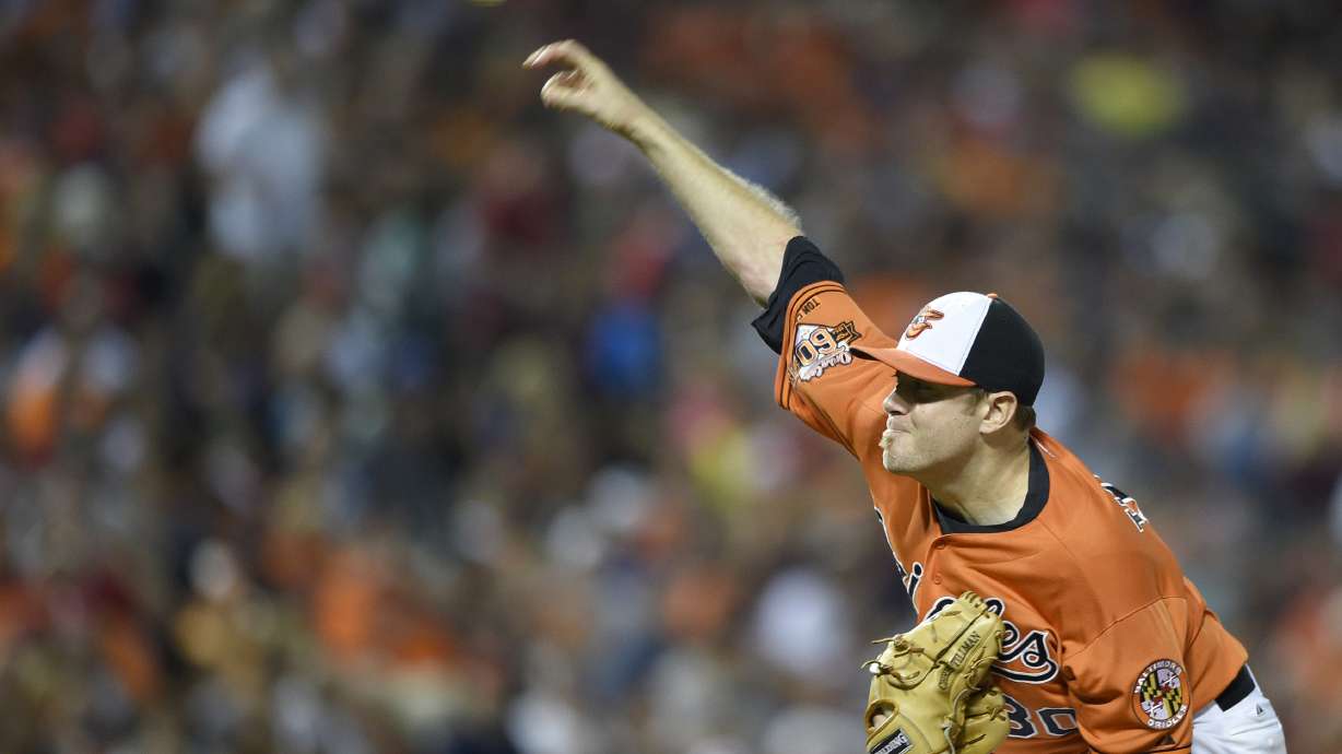 Orioles RHP Tillman will pitch playoffs opener