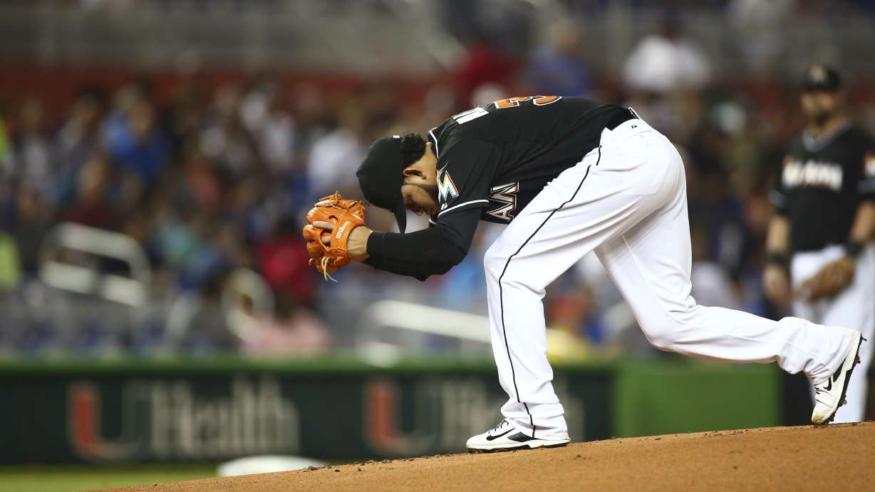 Alvarez outpitches Phillies' Hamels as Marlins win