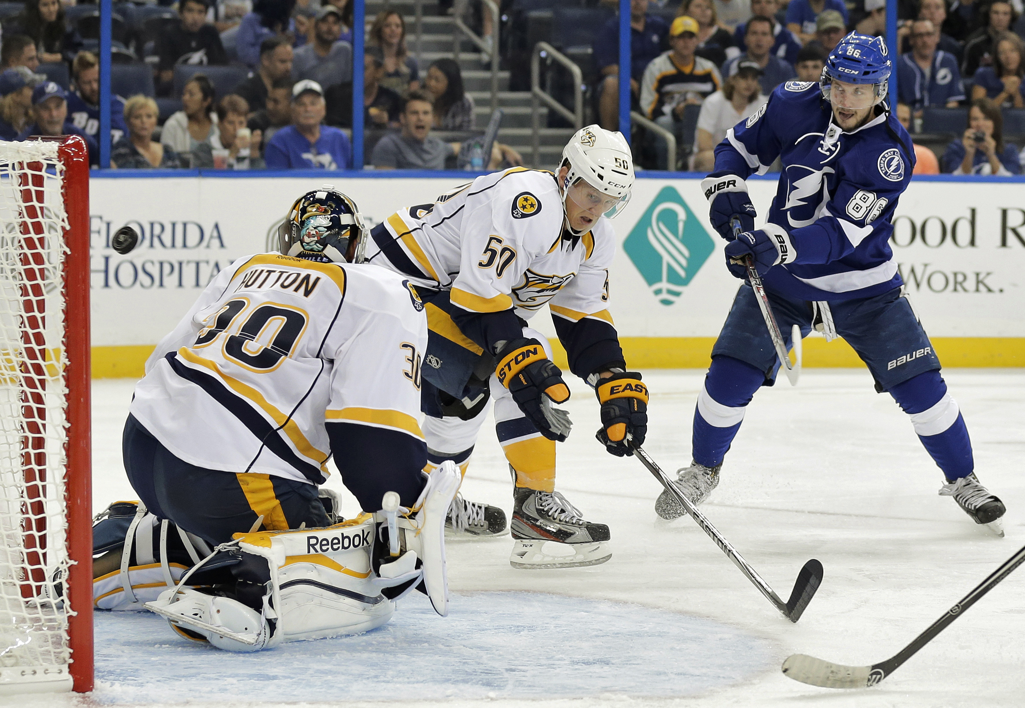 Lightning's Marchessault scores 2 in 3rd period