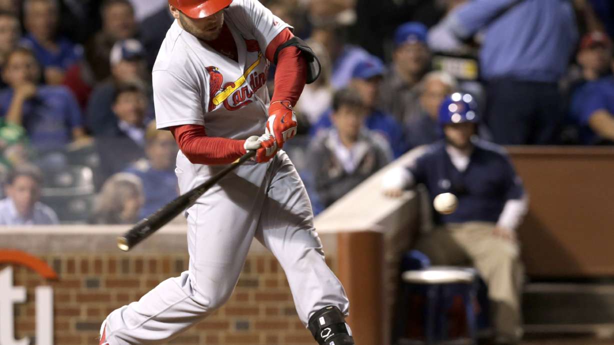 Castillo lifts Cubs over Cards 4-3 in 10 innings