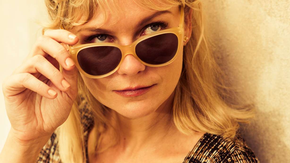 Review: 'Two Faces' builds tension, has nice cast