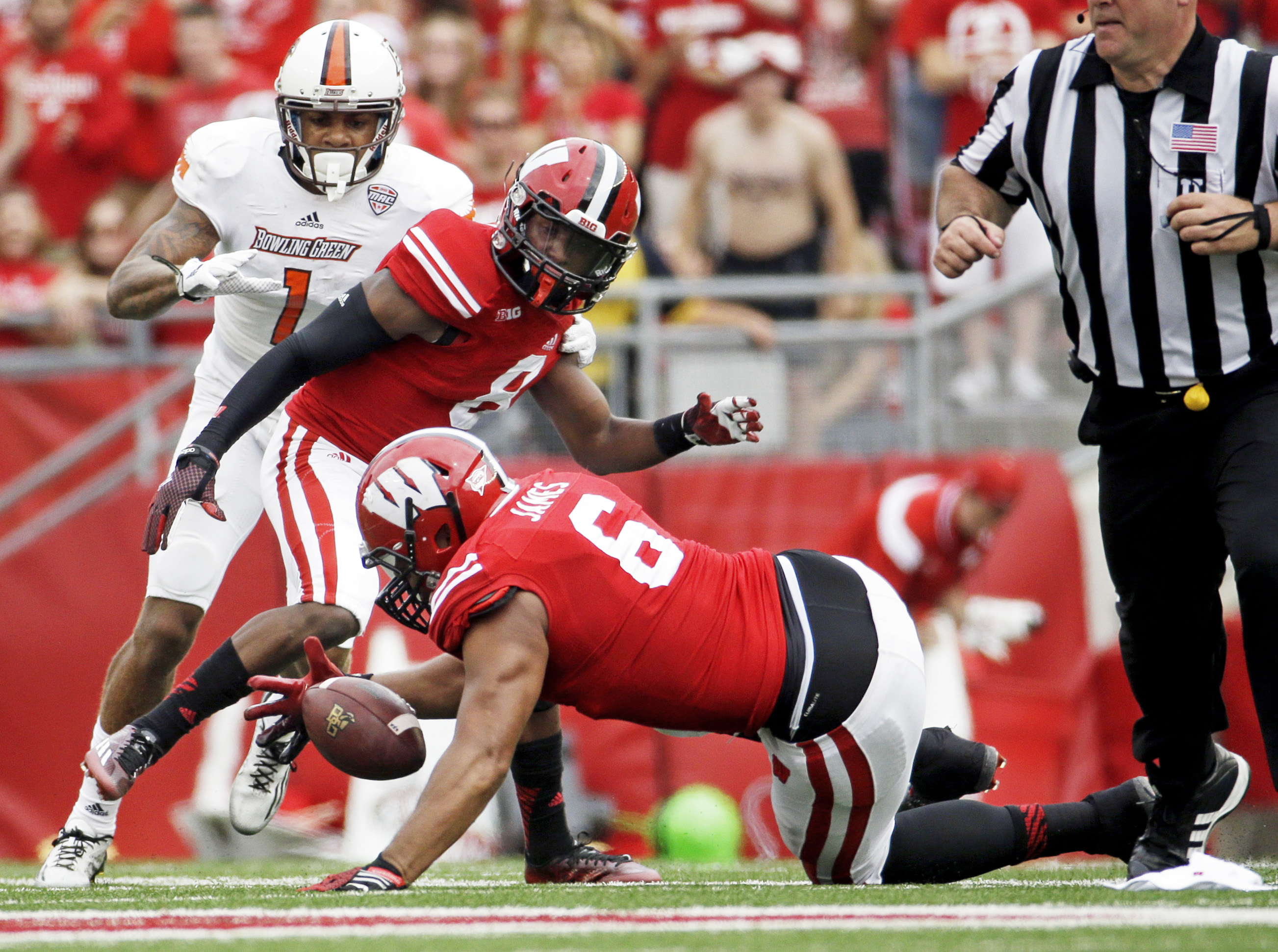 No. 19 Wisconsin making strides on defense