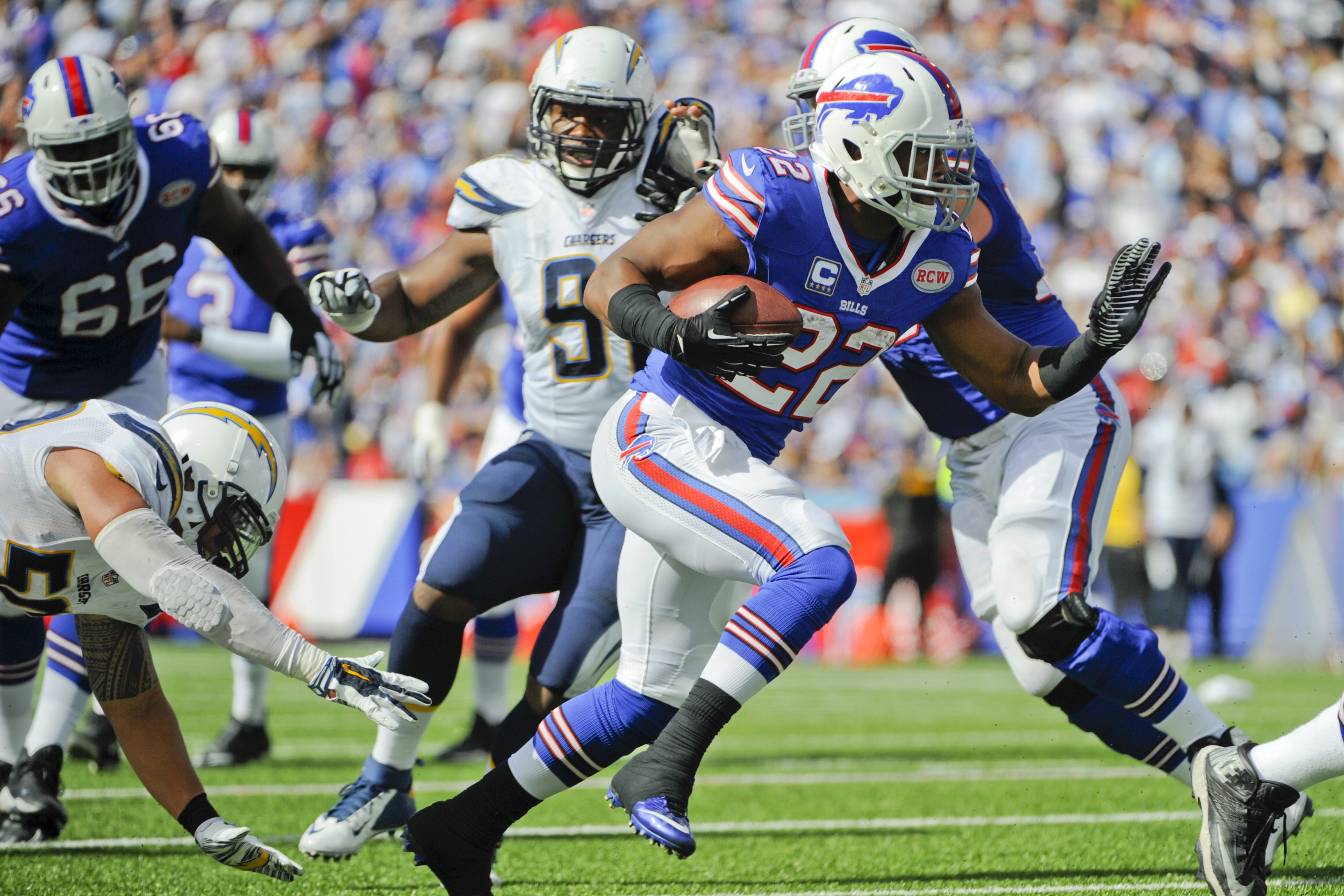 Te'o 'frustrated and devastated' with foot injury