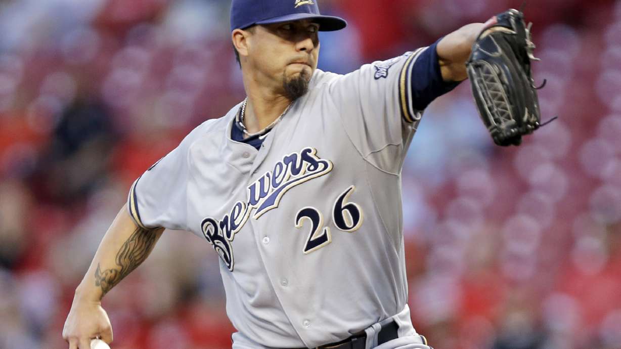 Lohse throws 2-hitter, Brewers beat Reds 5-0
